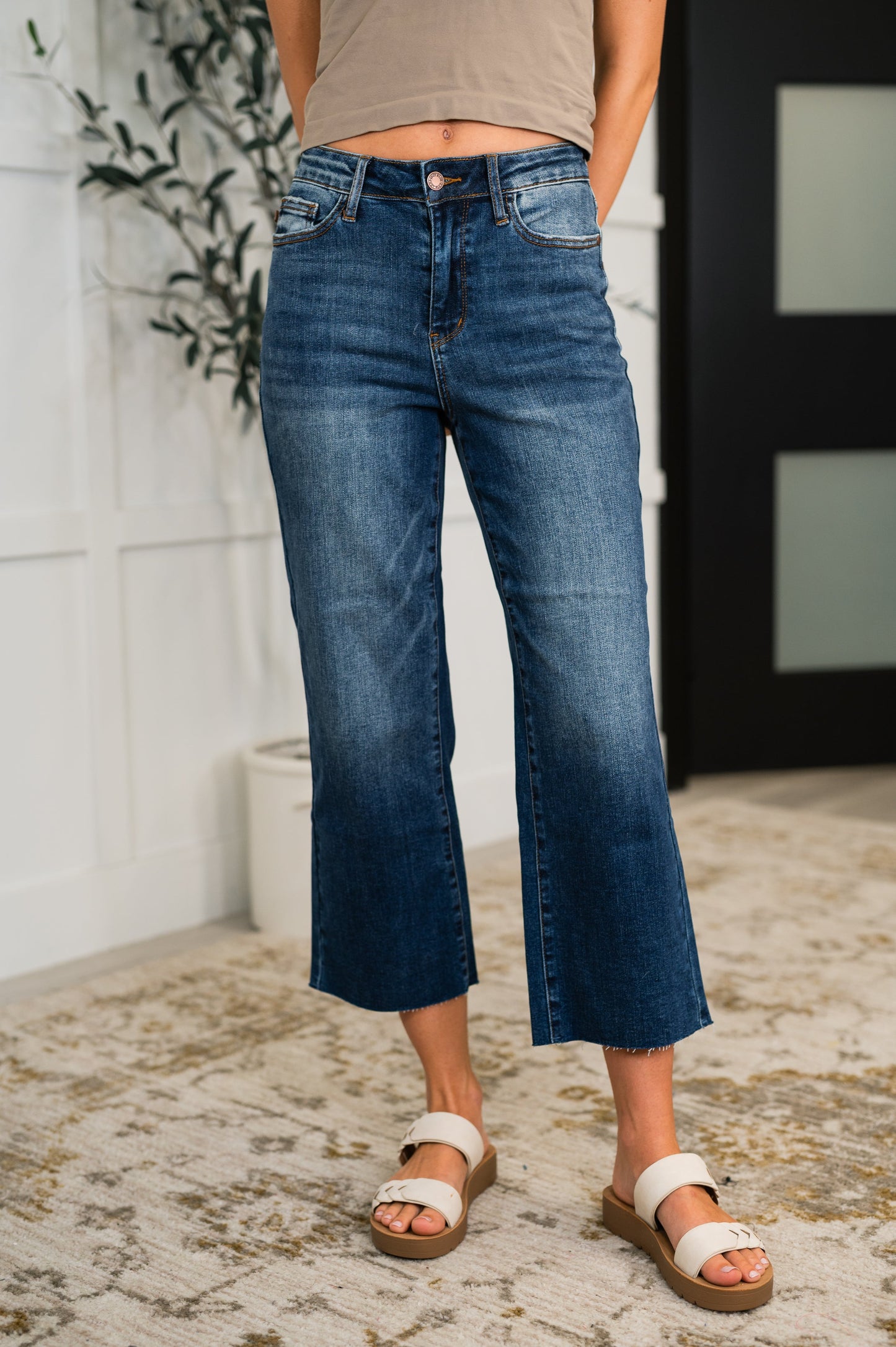 Maisie High Waist Back Pocket Embroidery Crop Wide