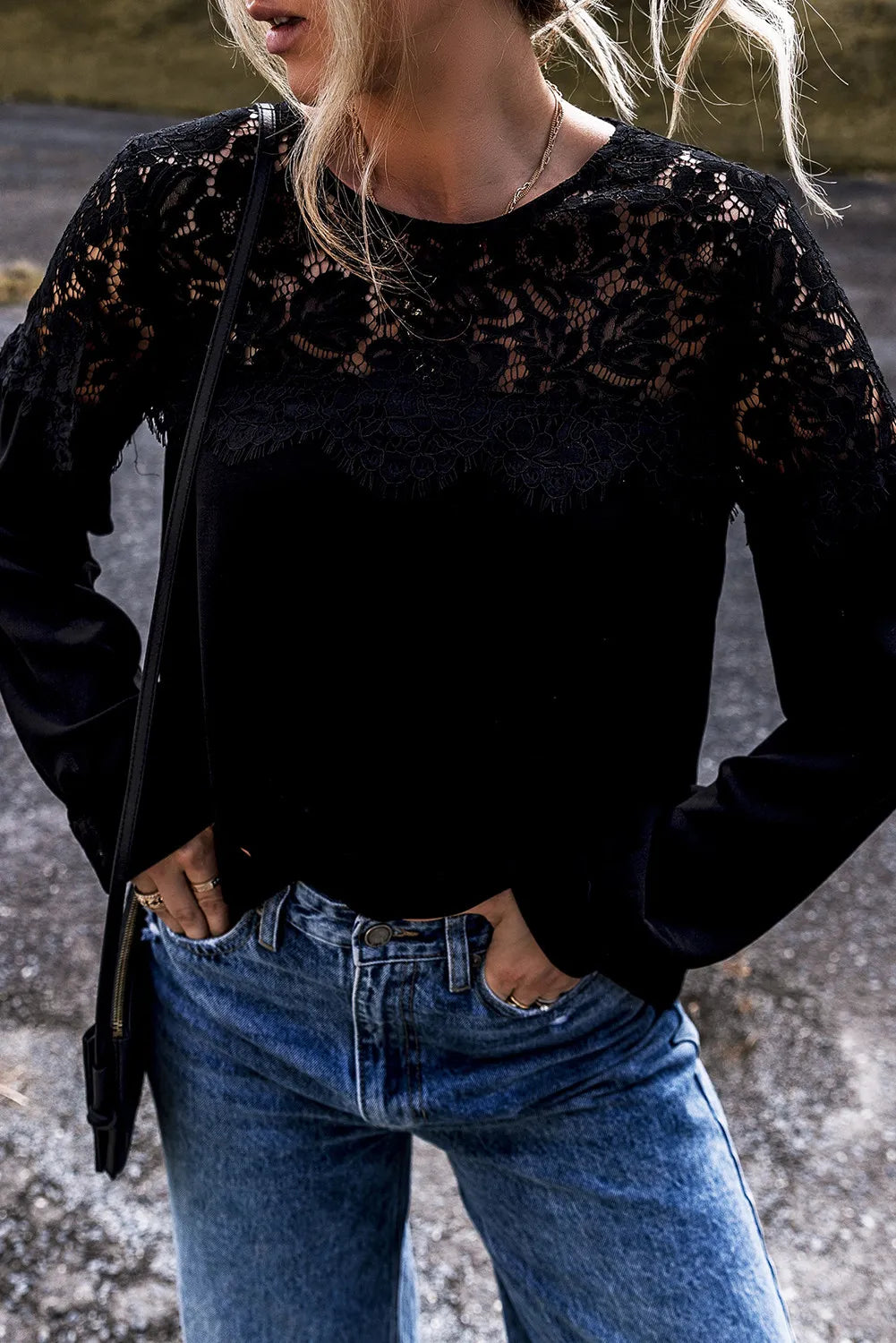 Signature Lace Long Sleeve