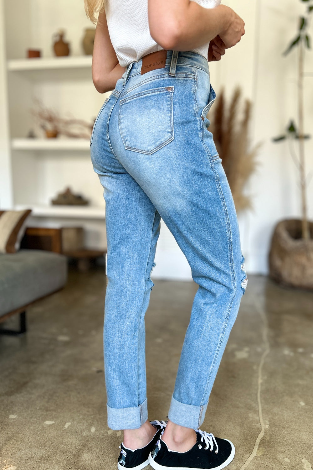 Judy Blue Distressed Patch Pocket Straight Jeans